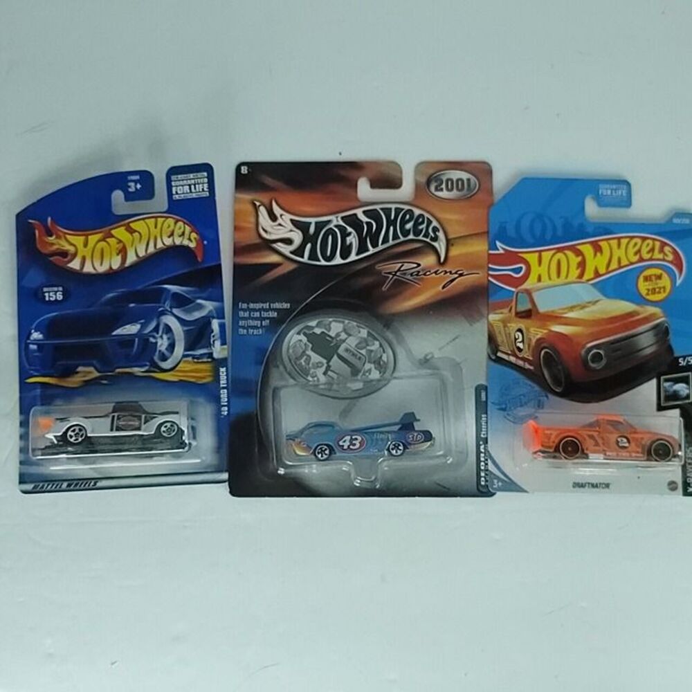 Lot of 3 Hot Wheels Draftnator 40 Ford Truck Deora Cheerios NEW Die Cast